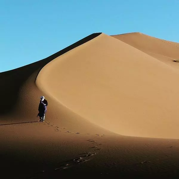 Ressourcement et bien être dans le désert marocain Visuel 7