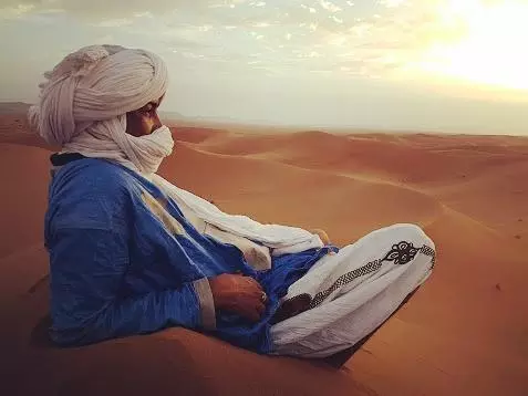 Ressourcement et bien être dans le désert marocain Visuel 8