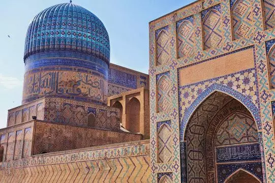Villes mythiques et montagnes de l'Ouzbékistan Visuel 7